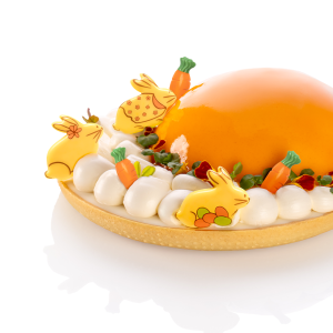 Easter tart with rabbits