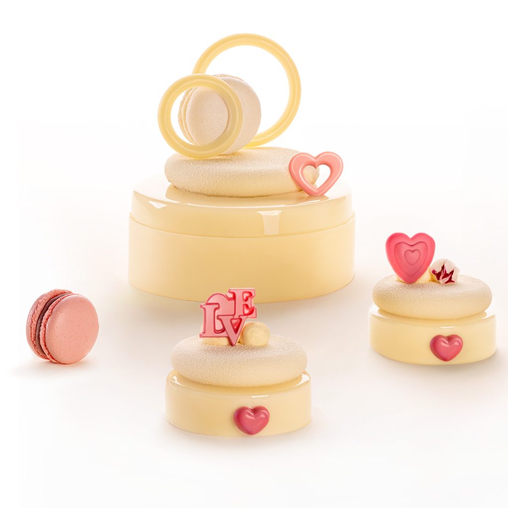 White Celebration – a composition for a sweet table